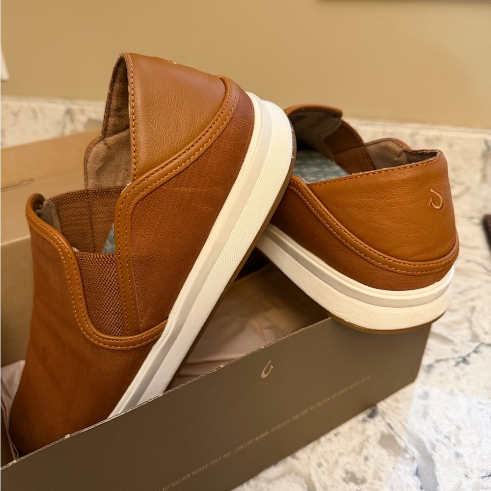 OluKai Women's Fox Slip-On Shoes - Picture 5 of 7